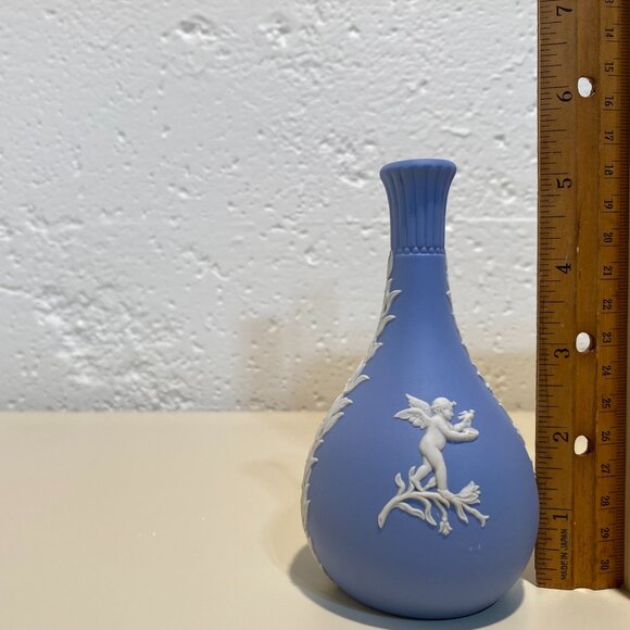 Wedgwood Blue Jasperware Bud Vase with White Motif - Cupid - Picture 4 of 5